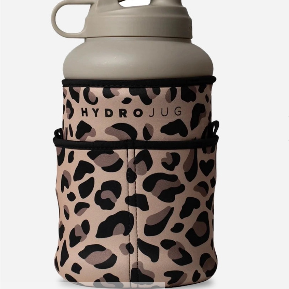 Hydrojug sleeve